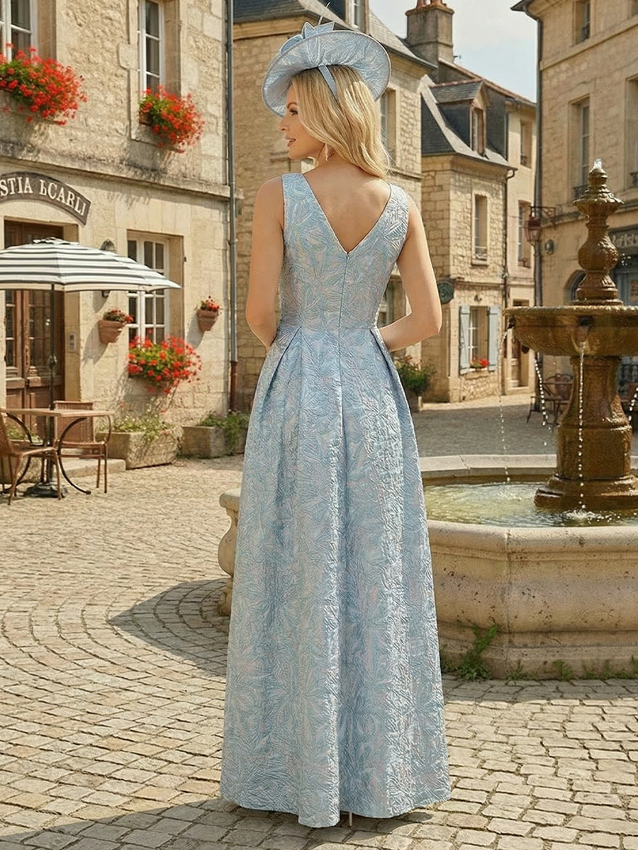 A-Line/Princess Crew Neck Sleeveless Floor-Length Mother of the Bride Dresses with Split Side & Pleats