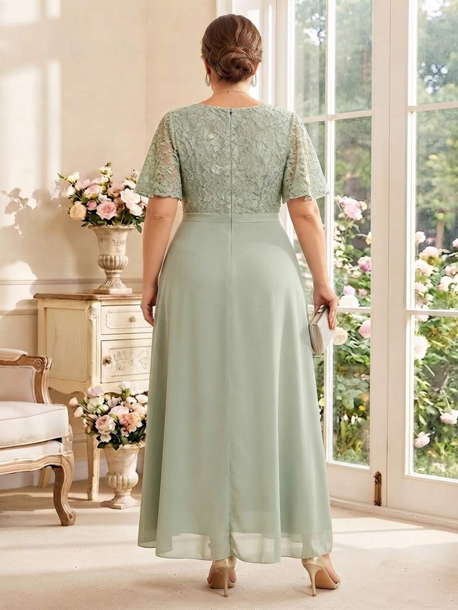 A-Line/Princess Scoop Short Sleeves Tea-Length Plus Size Mother of the Bride Dresses with Lace & Pleats