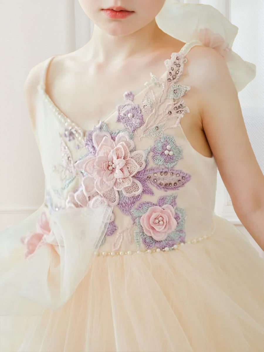 A-Line/Princess Straps V-Neck Tulle Flower Girl Dresses with Embroidery Floral