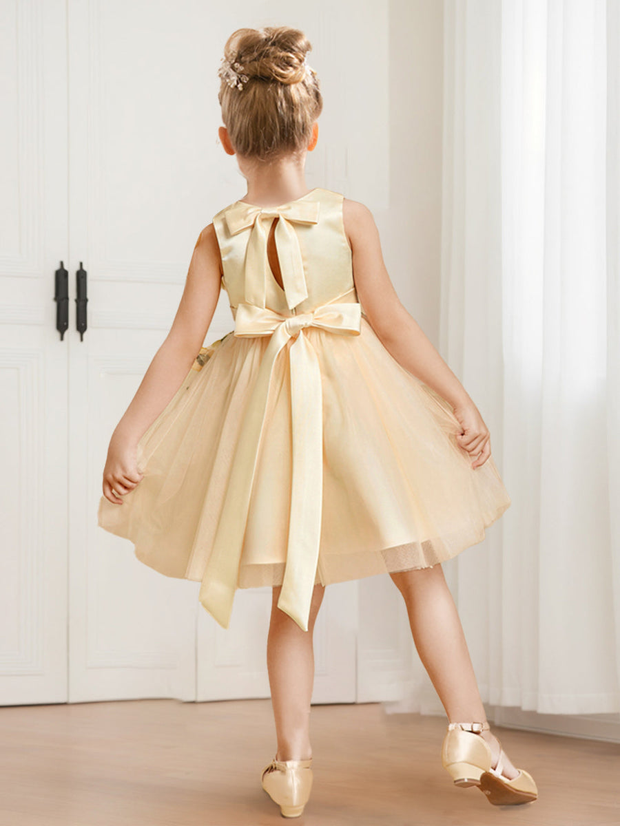 A-Line/Princess Scoop Neck Short Flower Girl Dresses with Floral Appliques