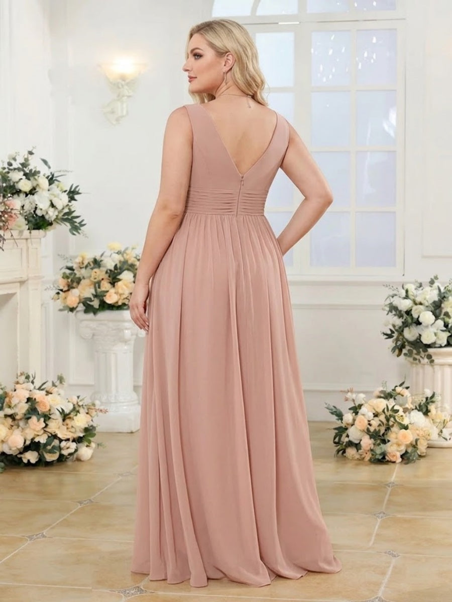 A-Line/Princess V-Neck Long Plus Size Wedding Party Dresses with Split Side & Pockets