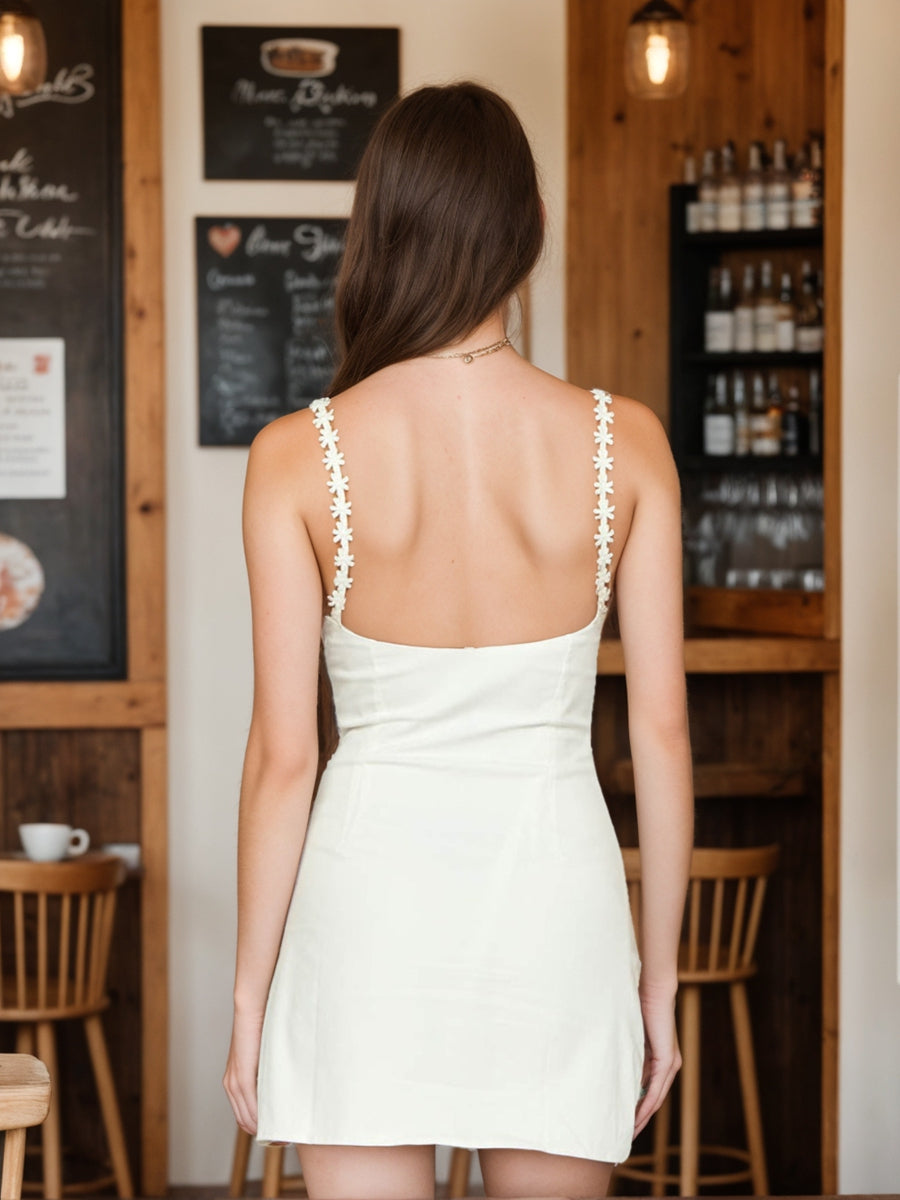 Sheath/Column Chic Flower Straps Mini Dresses Short Cocktail Dresses