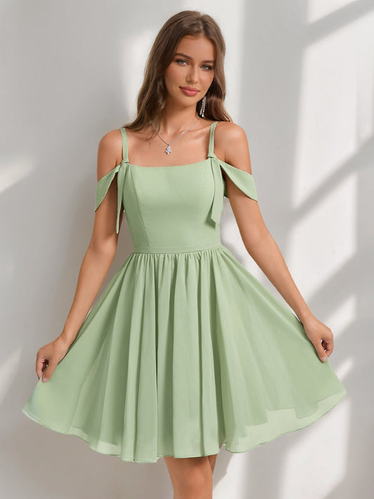 A-Line/Princess Square Sleeveless Chiffon Short Cocktail Dresses with Pleats