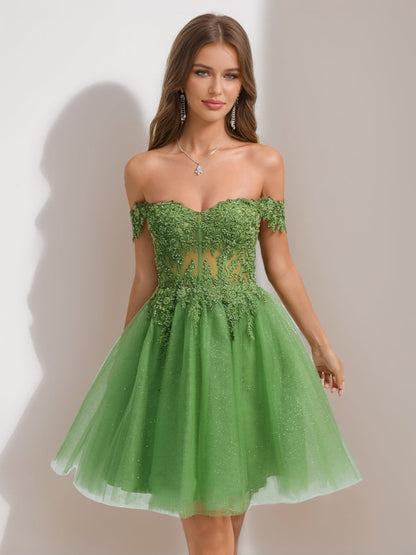 A-Line/Princess Off-the-Shoulder Tulle Short Cocktail Dresses with Appliques