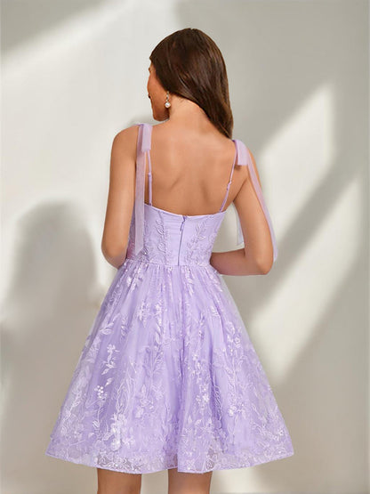 A-Line/Princess Sweetheart Sleeveless Sequined Short Cocktail Dresses with Bow & Appliques