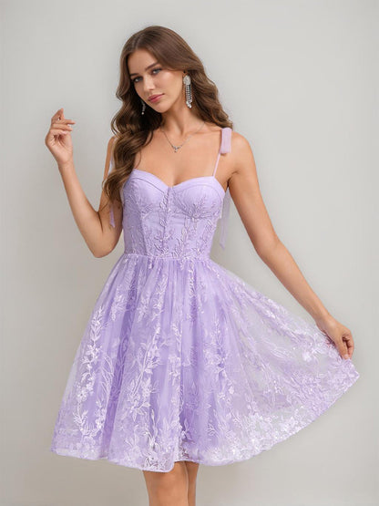 A-Line/Princess Sweetheart Sleeveless Sequined Short Cocktail Dresses with Bow & Appliques