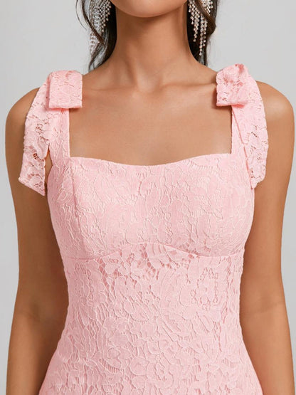 Sheath/Column Square Sleeveless Lace Mini Dresses Short Cocktail Dresses with Bow