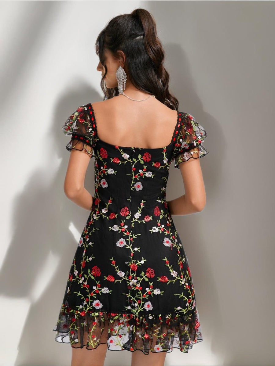 A-Line/Princess Square Puff Sleeves Ruffle Short Cocktail Dresses with Embroidery