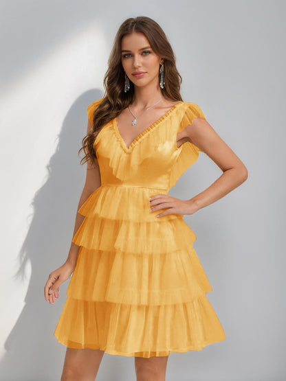 A-Line/Princess V-Neck Tulle Short/Mini Cocktail Dresses with Ruffles
