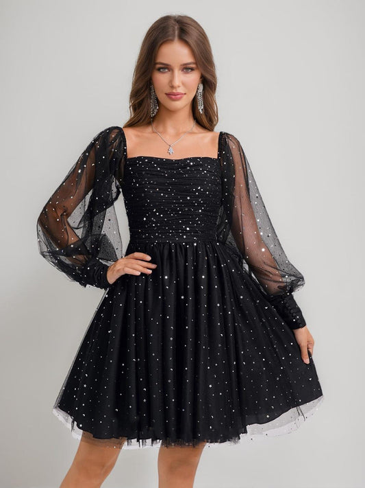 A-Line/Princess Square Long Sleeves Tulle Short Cocktail Dresses with Sequins