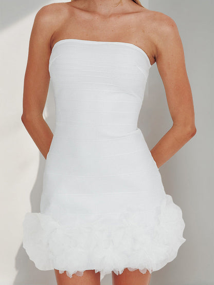 A-Line/Princess Strapless Sweet Short/Mini Cocktail Dresses with Flower