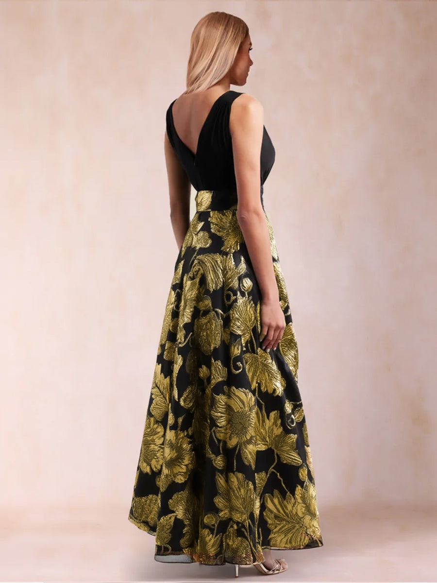Ball Gown V-Neck Sleeveless Mother of the Bride Dresses With Belt