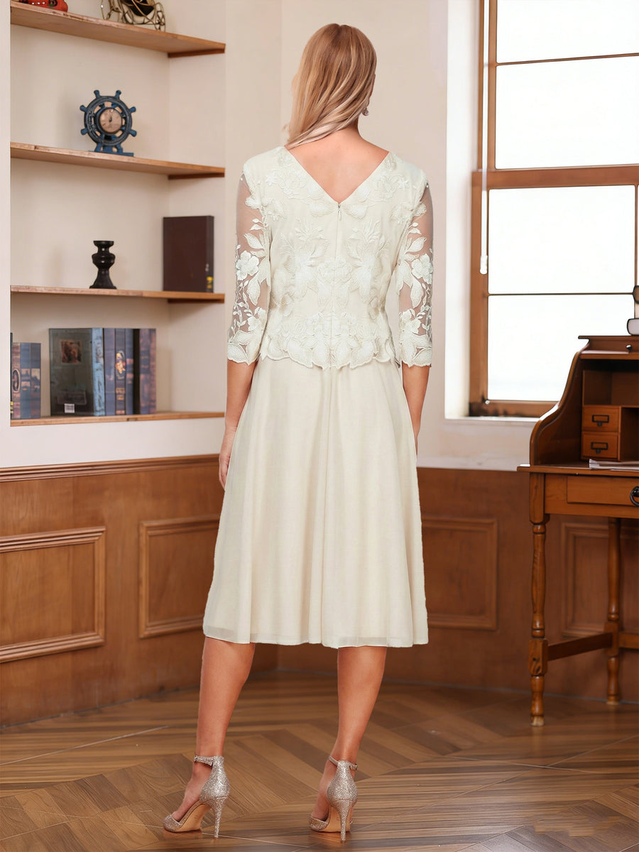 A-Line/Princess Scoop Half Sleeves Tea-Length Mother of the Bride Dresses with Lace&Embroidery