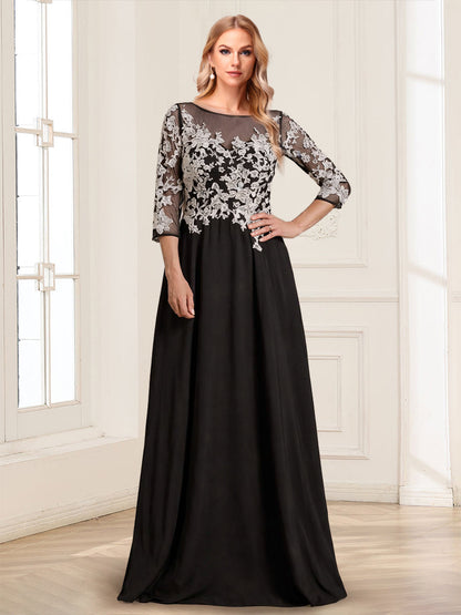 A-Line/Princess Scoop 3/4 Sleeves Floor-Length Mother of the Bride Dresses with Applique