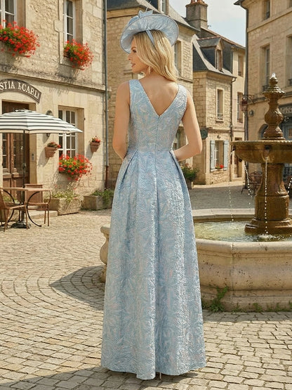 A-Line/Princess Crew Neck Sleeveless Floor-Length Mother of the Bride Dresses with Split Side & Pleats