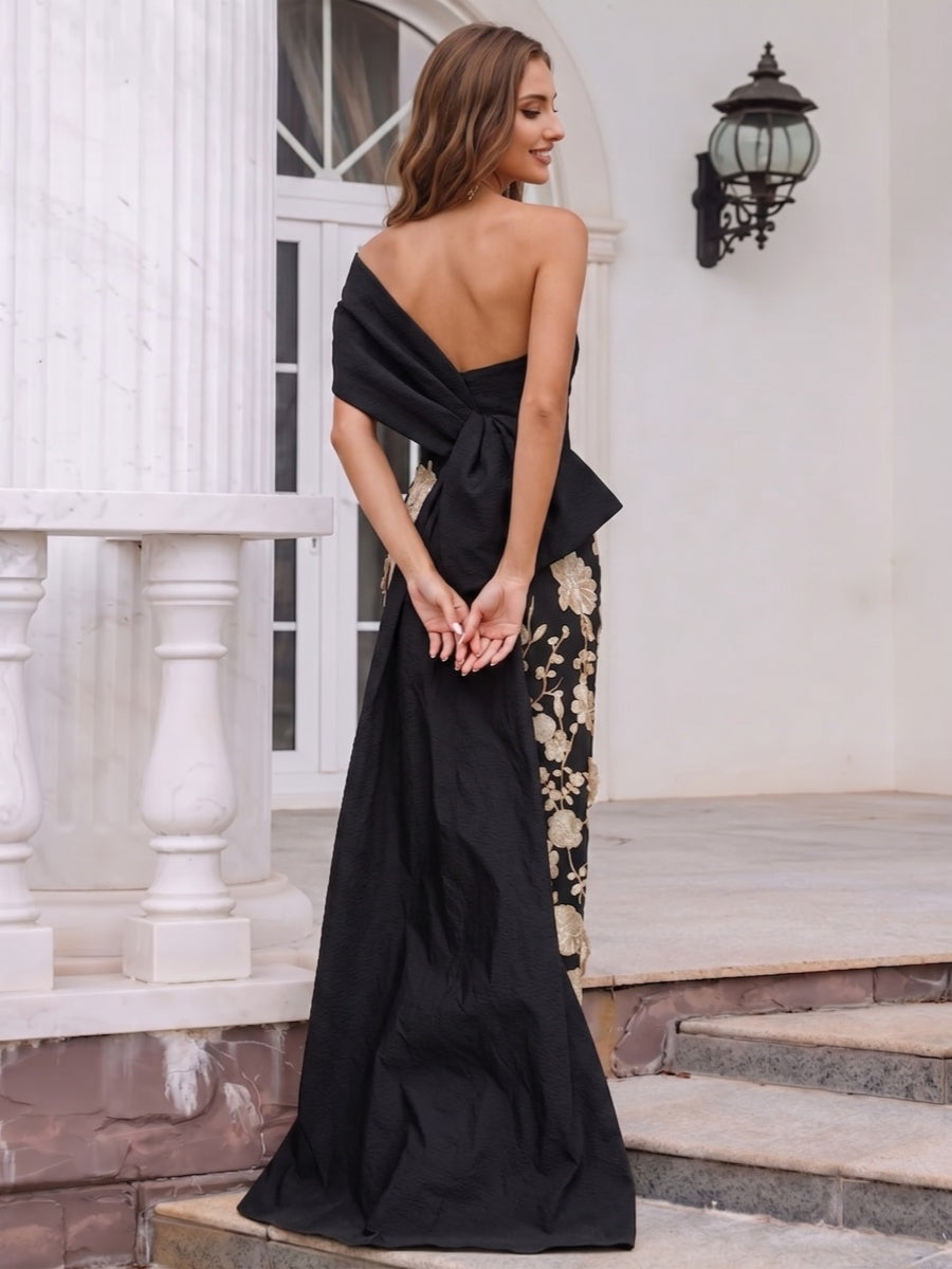 Sheath/Column Off-the-Shoulder Sleeveless Tea-Length Cocktail Dresses With Embroidery & Bowknot