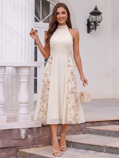 A-Line/Princess Halter Sleeveless Tea-Length Cocktail Dresses With Embroidery & Ruched