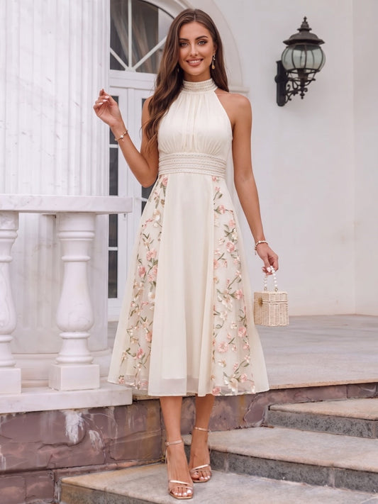 A-Line/Princess Halter Sleeveless Tea-Length Cocktail Dresses With Embroidery & Ruched