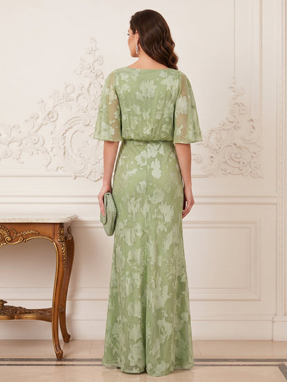 A-Line/Princess Scoop Half Sleeves Floor-Length Mother of the Bride Dresses with Ruffles