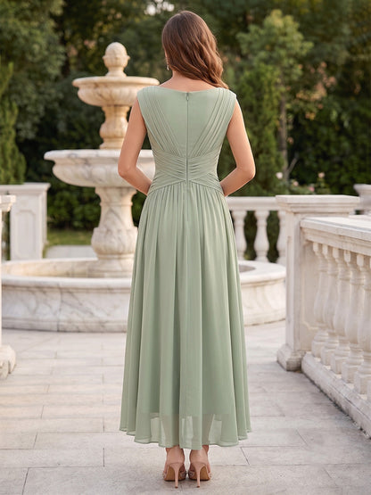 A-Line/Princess Scoop Sleeveless Floor-Length Mother of the Bride Dresses with Pleats & Ruched