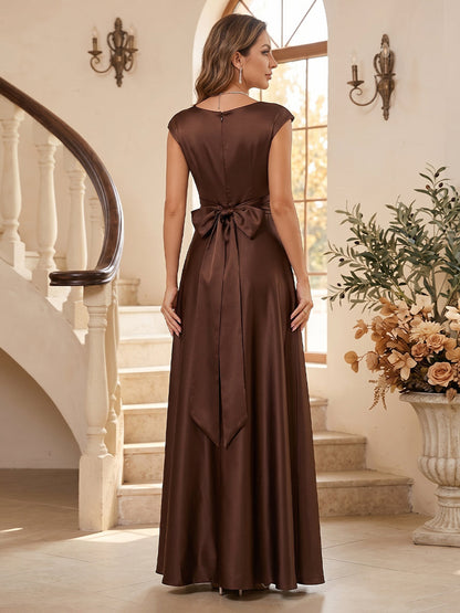 A-Line/Princess Scoop Cap Sleeves Ruched Mother of the Bride Dresses with Pockets