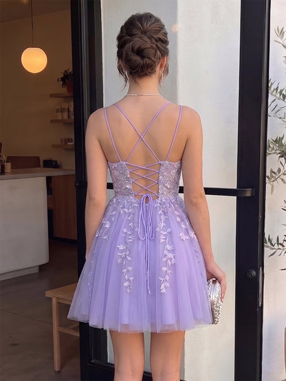 A-Line/Princess Spaghetti Straps Sleeveless Short/Mini Semi Formal Dresses with Appliques