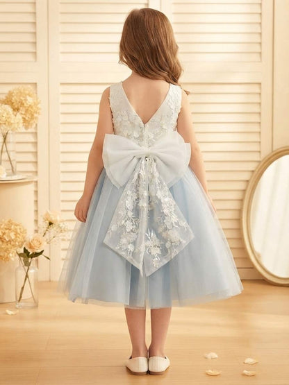 A-Line/Princess Boat Neck Sleeveless Knee-Length Flower Girl Dresses With Bowknot & Applique