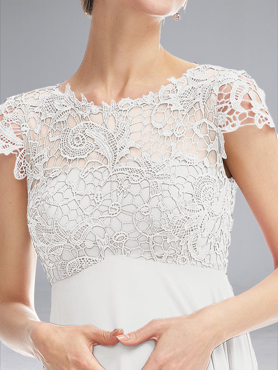 A-Line/Princess Scoop Lace Floor-Length Maternity Dresses with Appliques