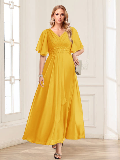 A-Line/Princess V-Neck Short Sleeves Mother of the Bride Dresses with Ruffles