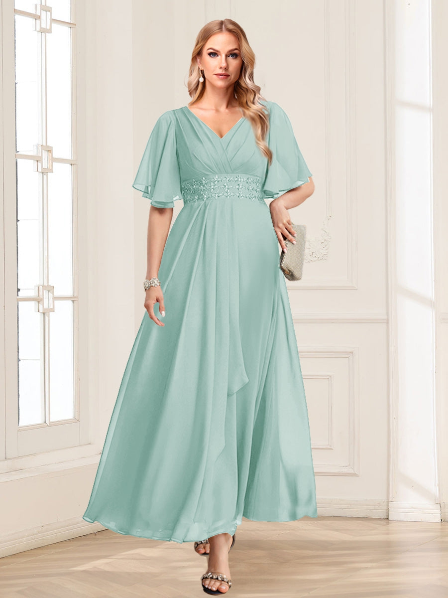 A-Line/Princess V-Neck Short Sleeves Mother of the Bride Dresses with Ruffles