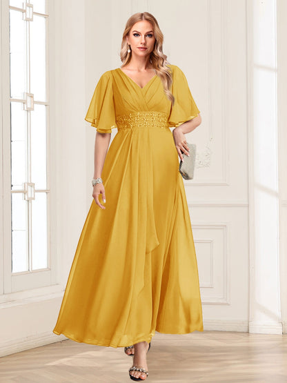 A-Line/Princess V-Neck Short Sleeves Mother of the Bride Dresses with Ruffles