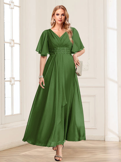 A-Line/Princess V-Neck Short Sleeves Mother of the Bride Dresses with Ruffles