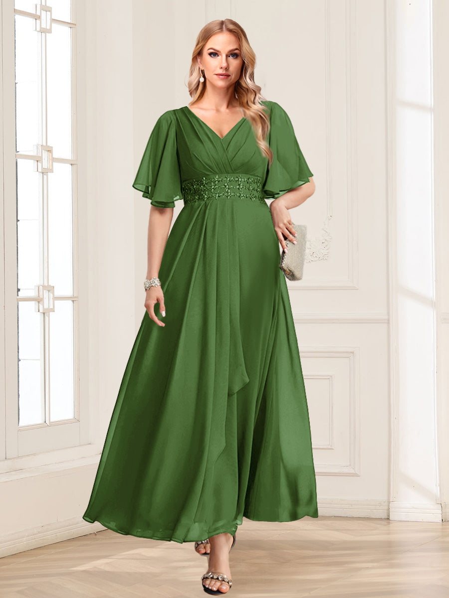A-Line/Princess V-Neck Short Sleeves Mother of the Bride Dresses with Ruffles