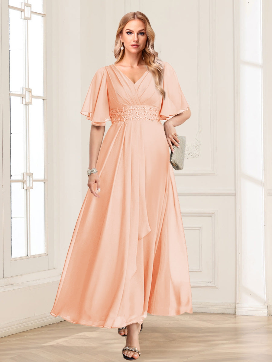 A-Line/Princess V-Neck Short Sleeves Mother of the Bride Dresses with Ruffles