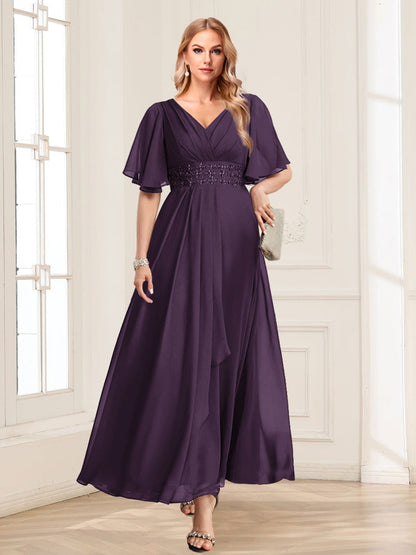 A-Line/Princess V-Neck Short Sleeves Mother of the Bride Dresses with Ruffles