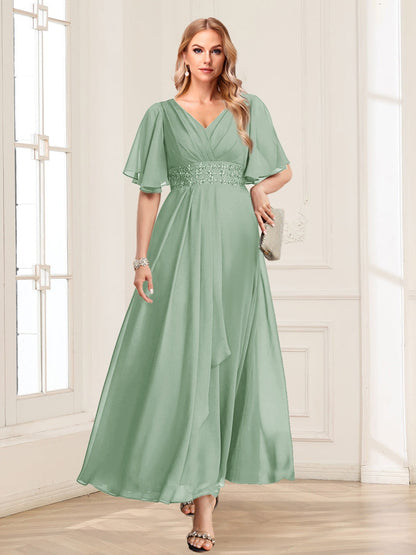 A-Line/Princess V-Neck Short Sleeves Mother of the Bride Dresses with Ruffles