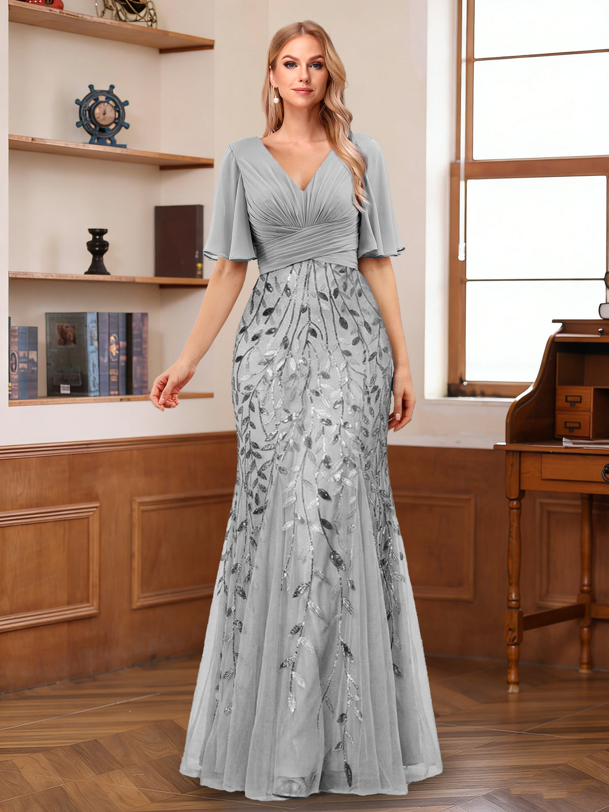 Trumpet/Mermaid V-Neck Half Sleeves Floor-Length Mother of the Bride Dresses with Appliques