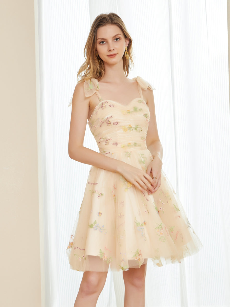 Retro A-Line Tulle Short Embroidery Homecoming Dresses with Spaghetti Straps