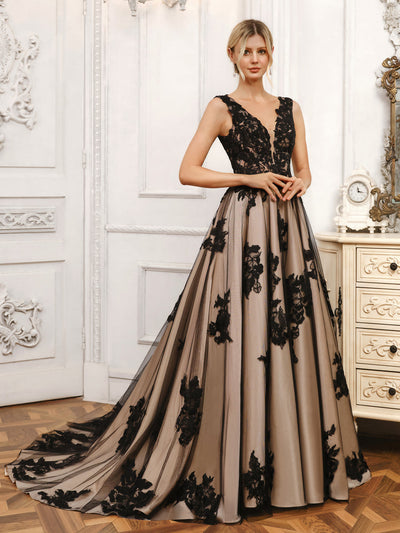 Black Wedding Gown with Sleeves,Tulle Ball Gown Wedding Dress - Landress.co. uk